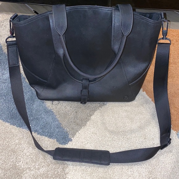 Lululemon bag